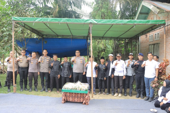 Doa Bersama Pembangunan Jembatan, Kapolres Kampar Satukan Masyarakat Lubuk Agung!