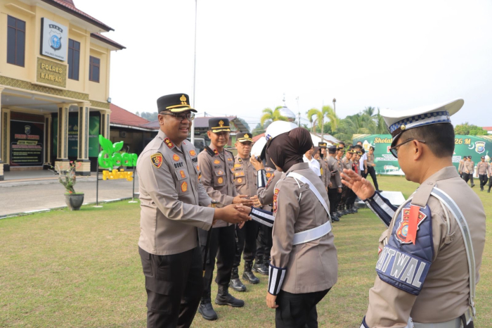 Kapolres Kampar Gelar Halal Bihalal Bersama Personil Usai apel pagi