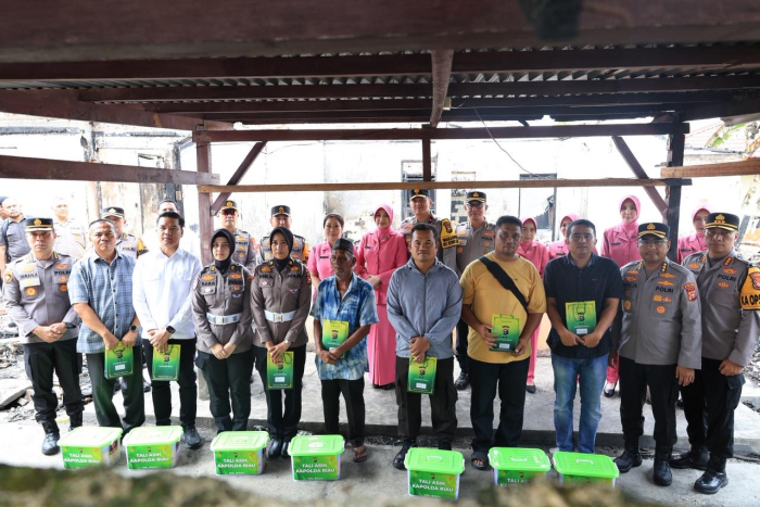 Kebakaran Aspol Pintu Angin, Kapolda Riau Pastikan Bantuan dan Pemulihan