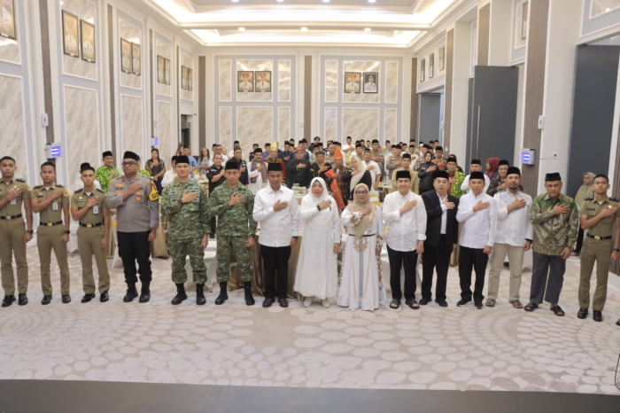 Kapolres Kampar Sentuh Hati, Bupati Ajak Berbagi, Doa Bersama Sambut Tahun Baru, Semangat Baru