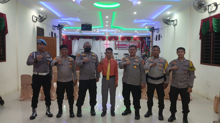 Malam Tahun Baru Khusyuk, Kapolsek Kampar Berikan Rasa Aman, Kapolsek: Polri Siaga, Jaga Kamtibmas!