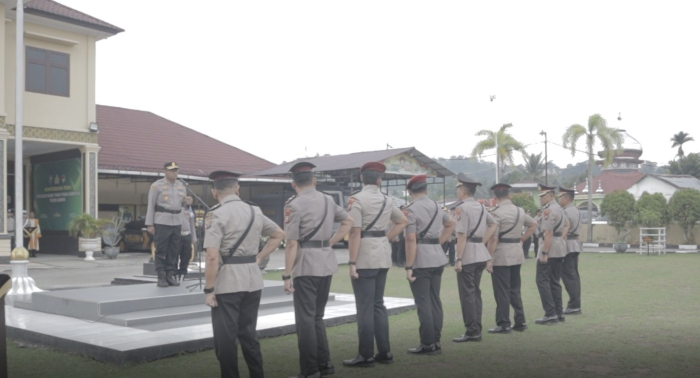 Kapolres Pimpin Sertijap Kasat Reskrim dan Tiga Kapolsek Jajaran Polres Kampar