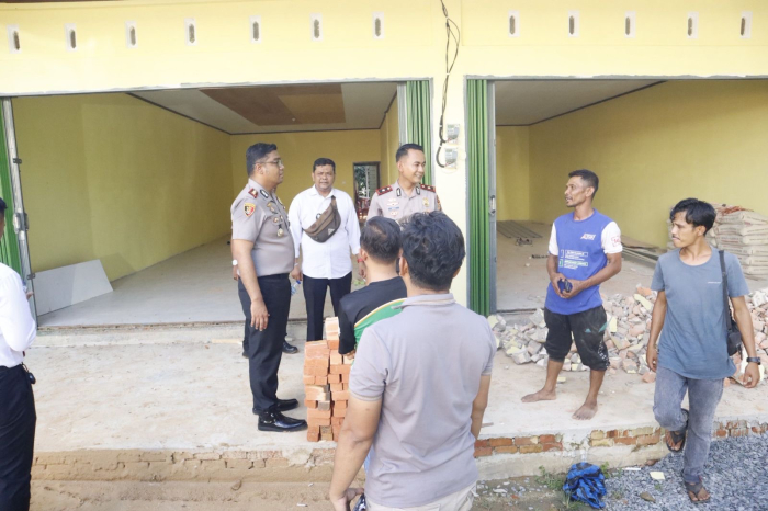 Kapolres Kampar Kunjungi Proyek SPPG Desa Tanjung, Minta Pekerjaan Tepat Waktu