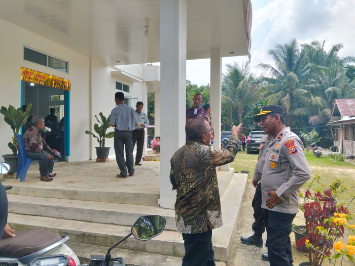 Kapolsek Kampar Kiri Pastikan Misa Natal Aman,Personel Dikerahkan